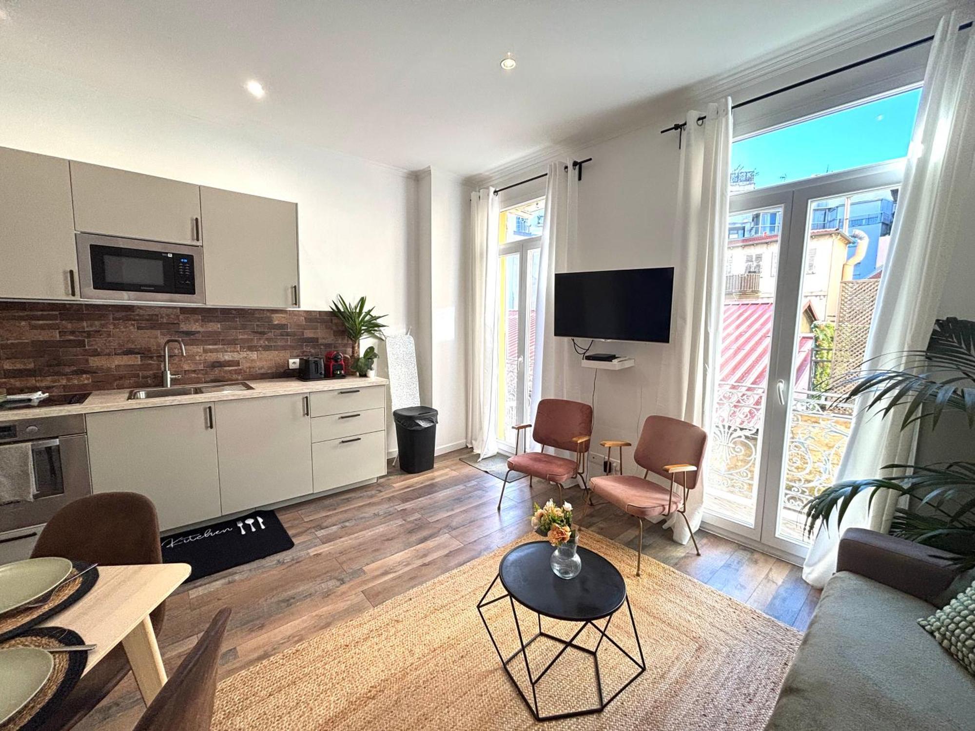 2 Pieces Hyper Centre Proche Apartment Nizza